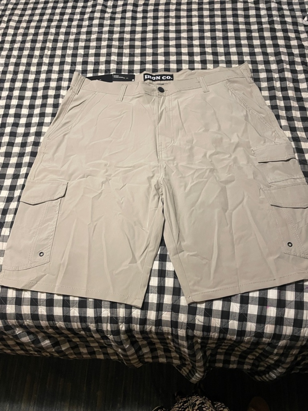 Iron Co. Men's Tactical Cargo Shorts in Light Tan